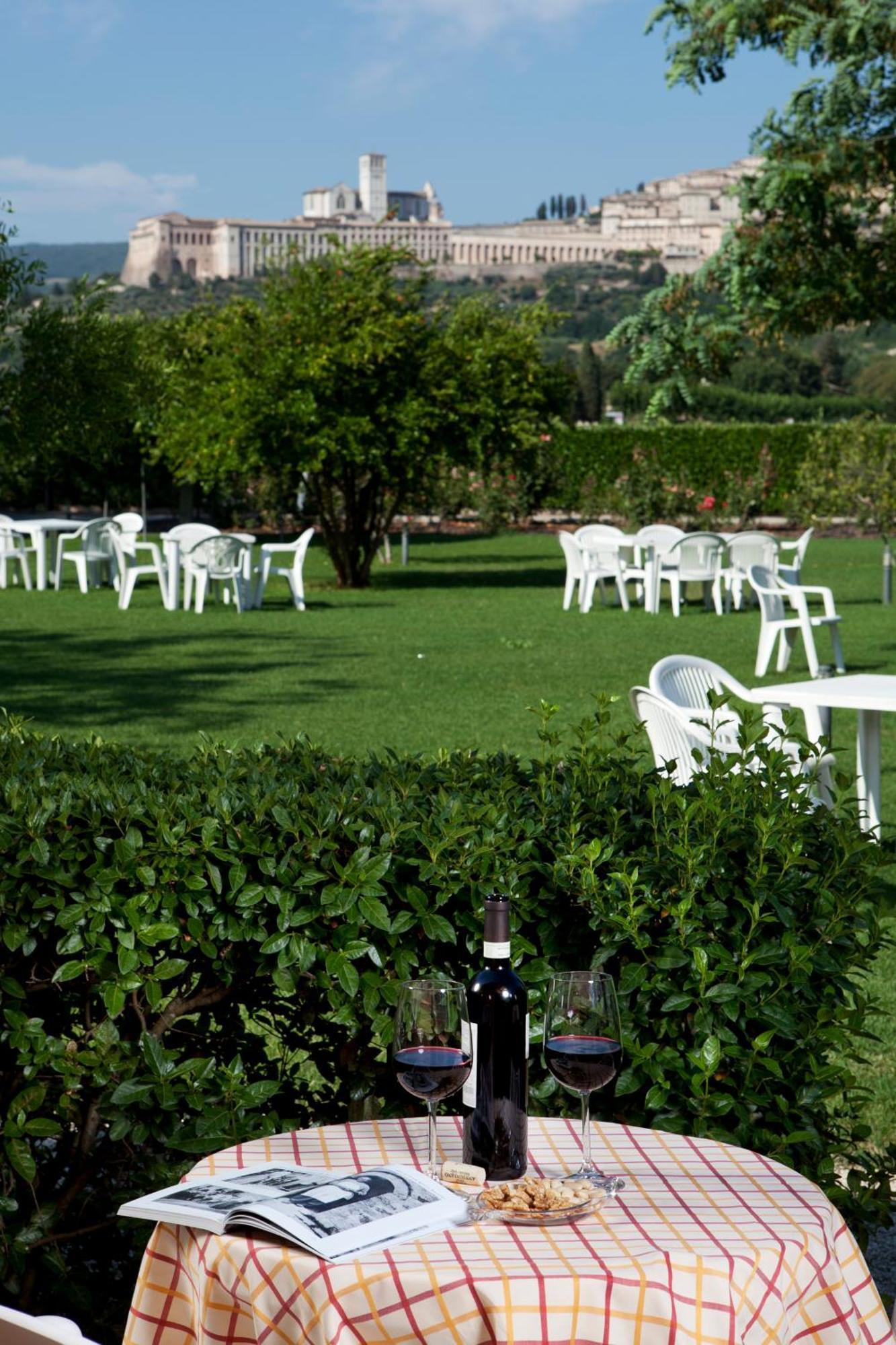 Hotel Bellavista Assisi Esterno foto