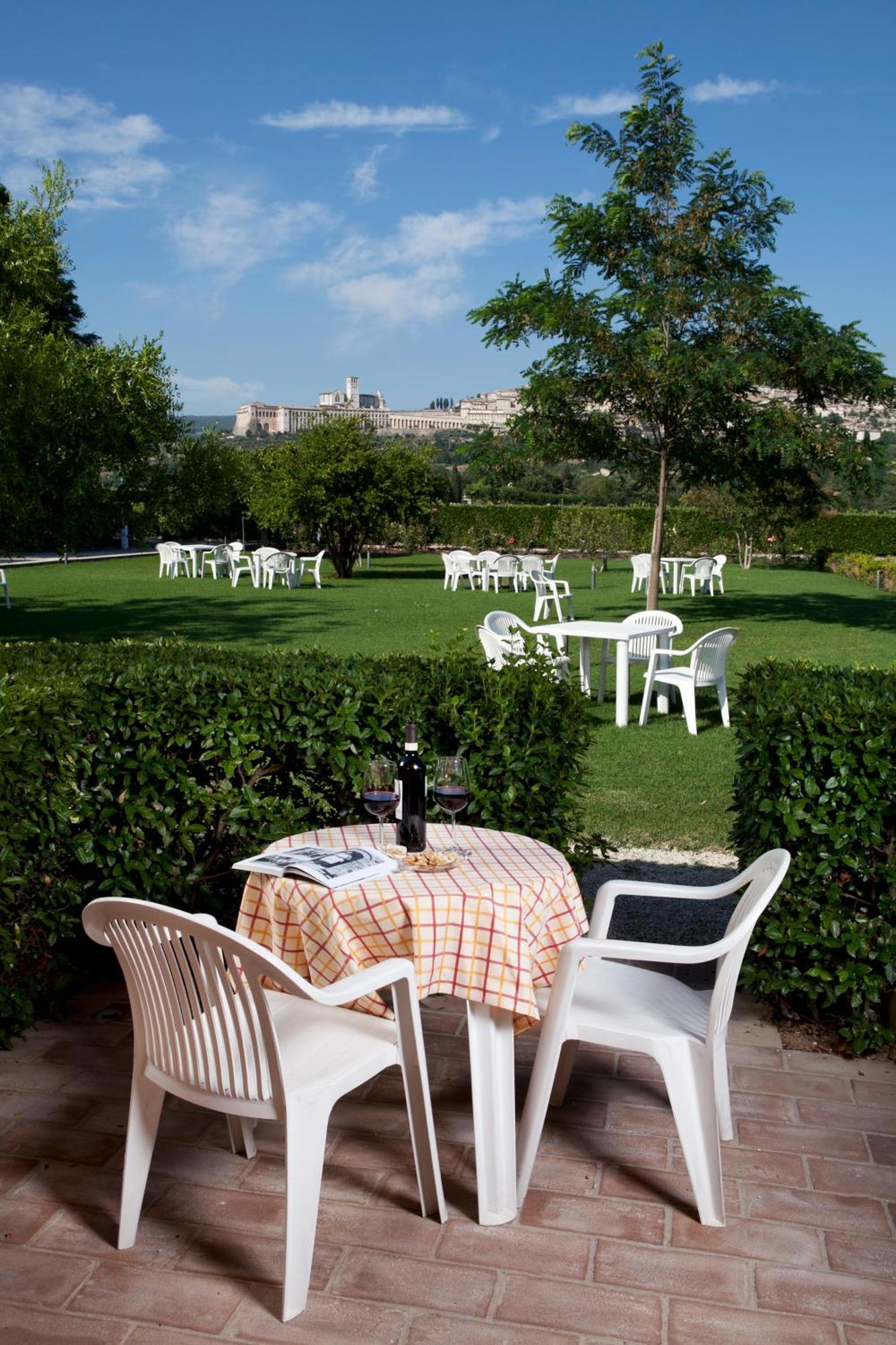 Hotel Bellavista Assisi Esterno foto