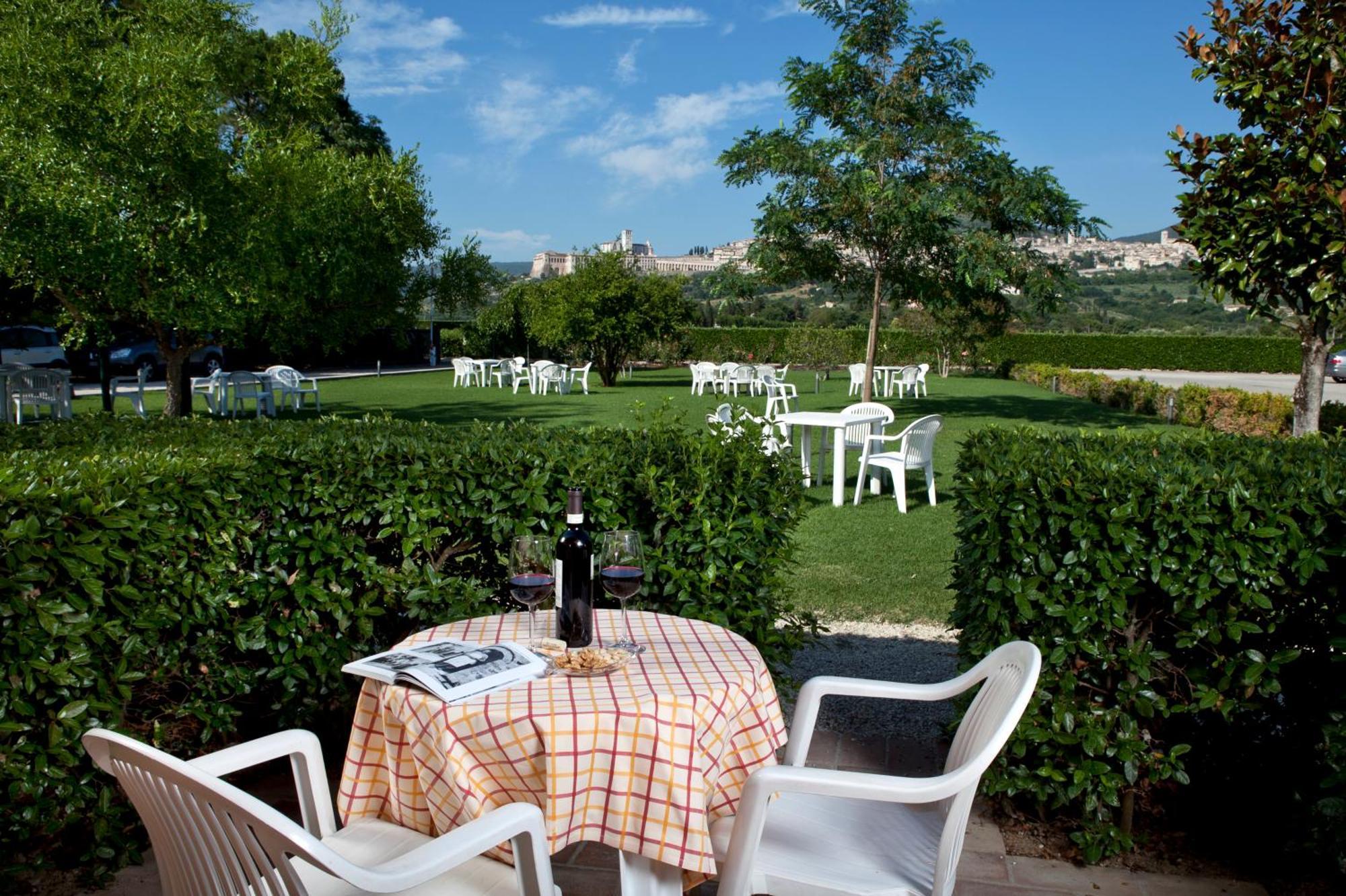 Hotel Bellavista Assisi Esterno foto